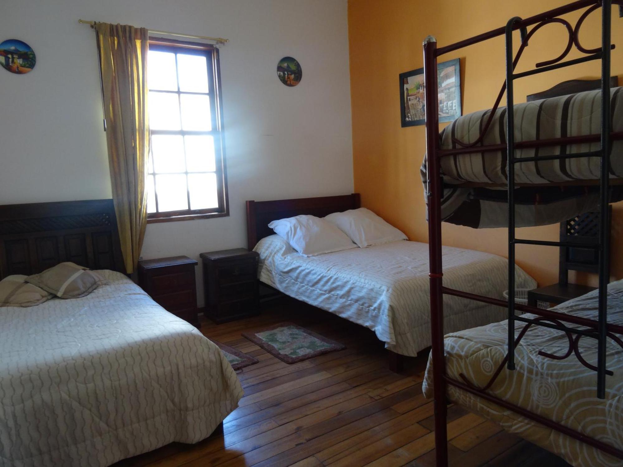 Hostal Del Piamonte كويتو الغرفة الصورة